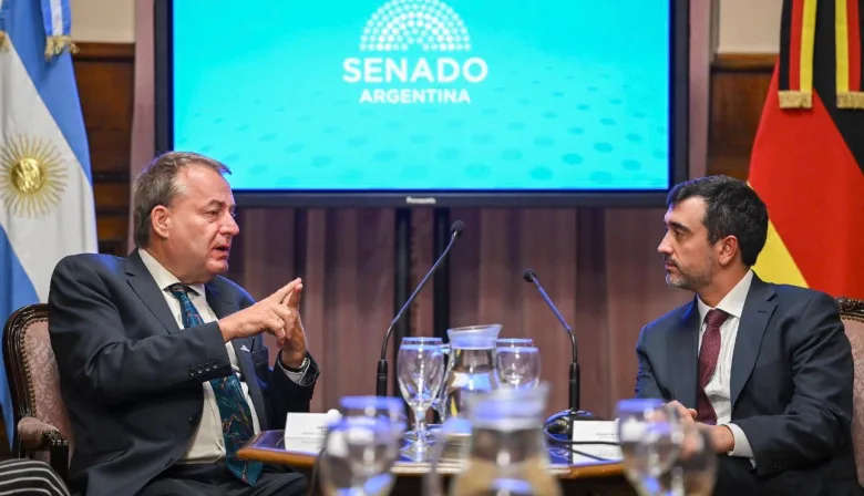Argentina avanzará en la exportación de gas natural licuado a Europa con un acuerdo estratégico