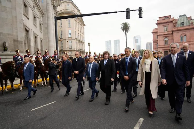 Arzobispo García Cuerva llama al diálogo durante el Tedeum con Milei presente