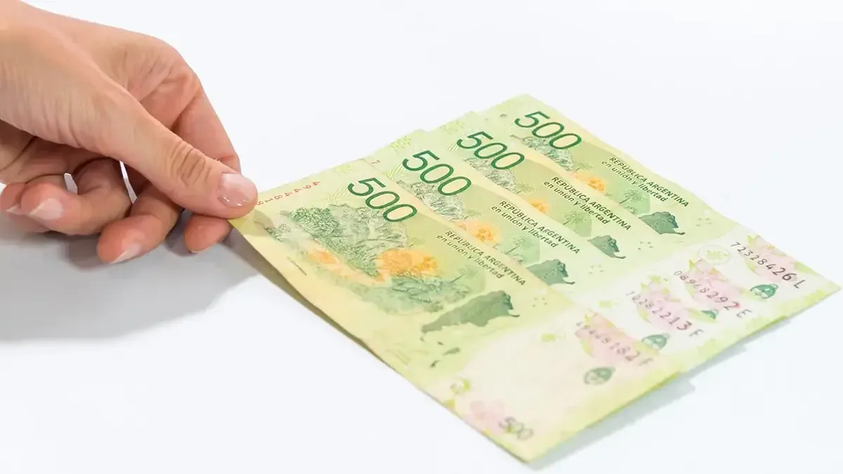 Bancarios acordaron aumento del 2,6% con ajuste salarial retroactivo a abril