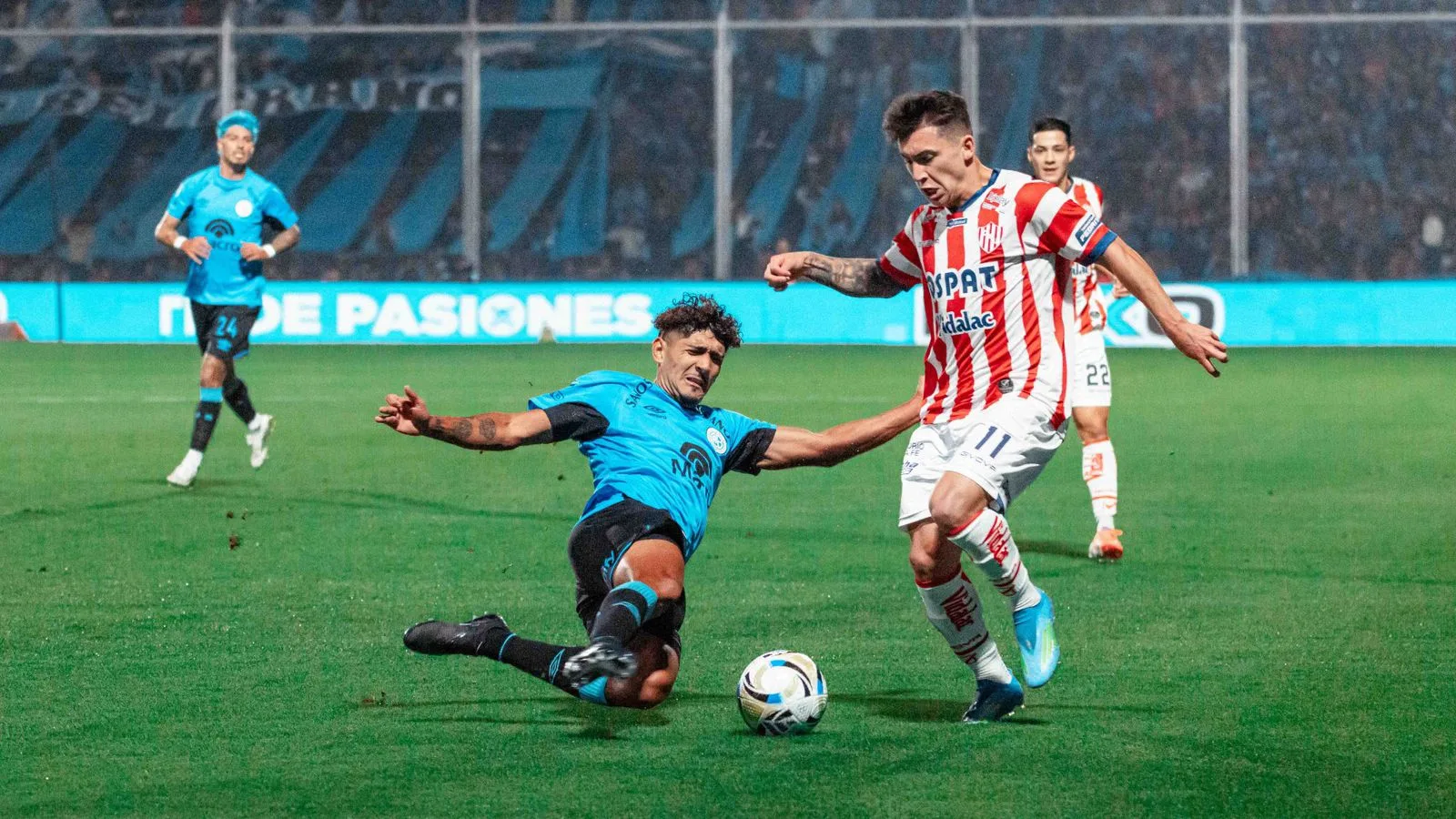 Belgrano avanzó a semifinales tras vencer a Unión en un partido clave del Apertura