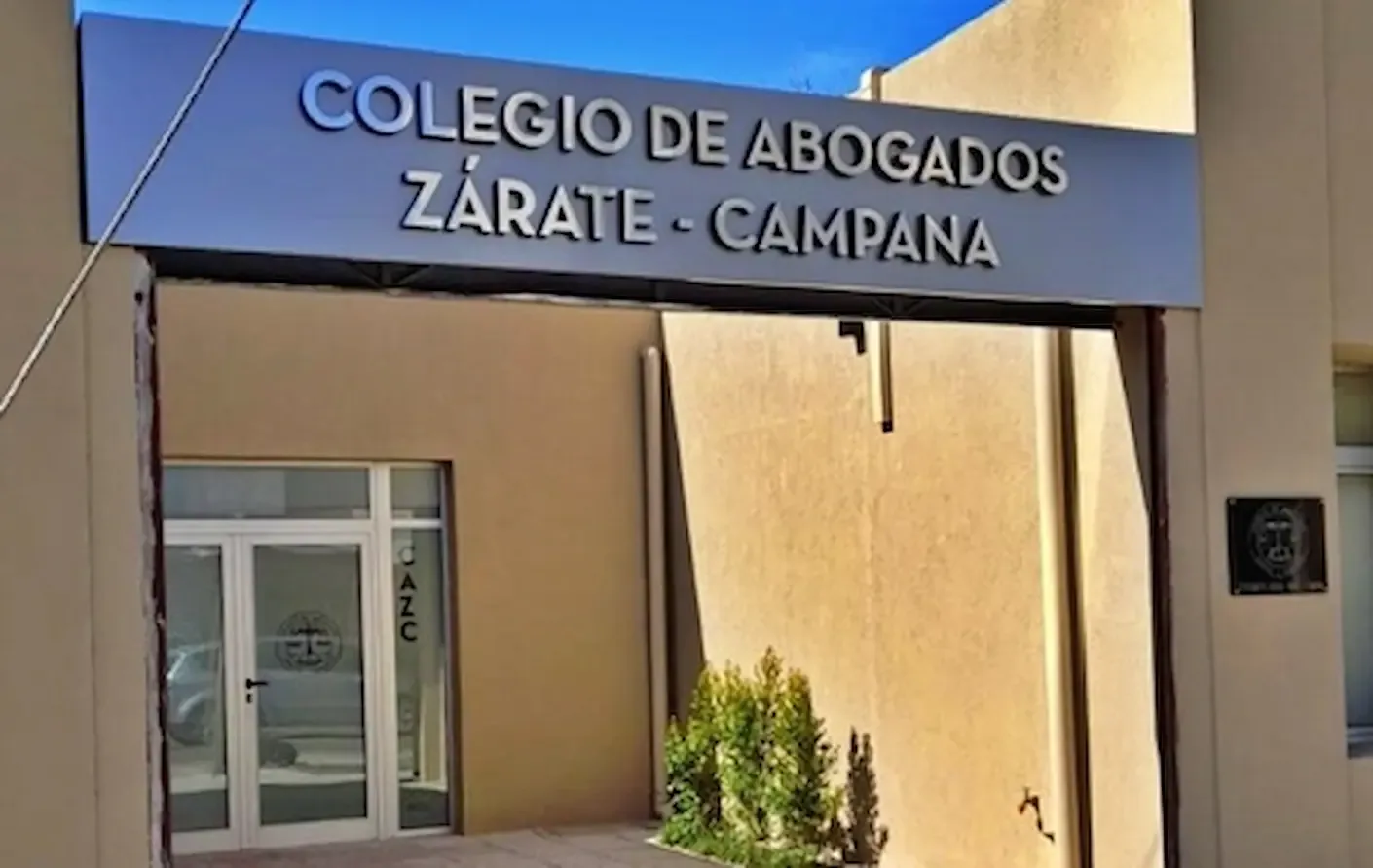 El CAZC incorporó catorce nuevos profesionales en ceremonia de jura