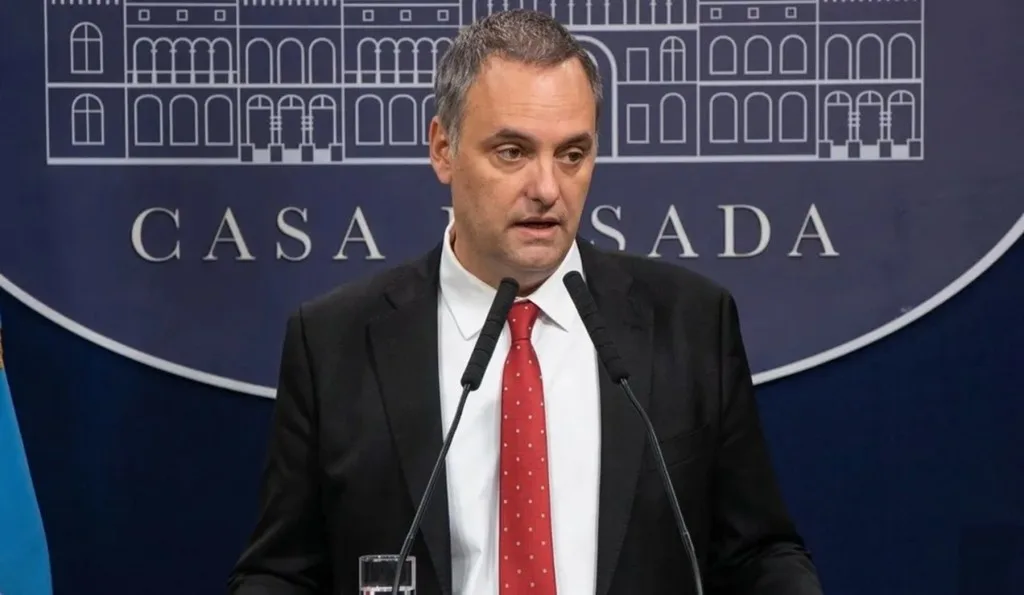 El juez Lijo acelera la indagatoria de Manuel Adorni antes de la feria judicial de invierno