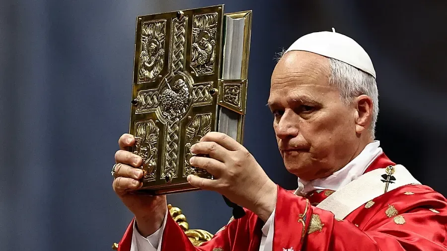 El papa León XIV exige regulación urgente de la inteligencia artificial en su primera encíclica