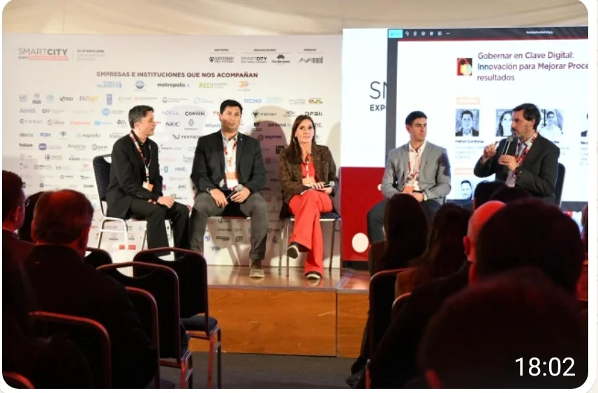 Expertos destacan la innovación digital centrada en mejorar servicios públicos en Smart City Expo