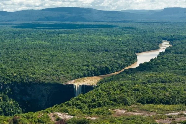 Guyana defiende frente a La Haya su soberanía sobre la región del Esequibo