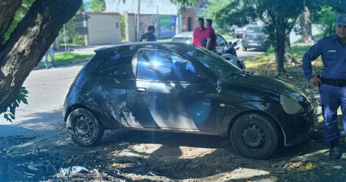 Hallan cuchillos en el auto vinculado al doble crimen y avanzan las investigaciones