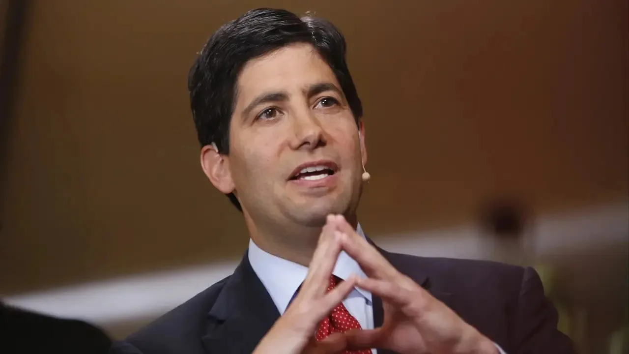 Kevin Warsh asumió la presidencia de la Reserva Federal en un contexto de alta presión económica