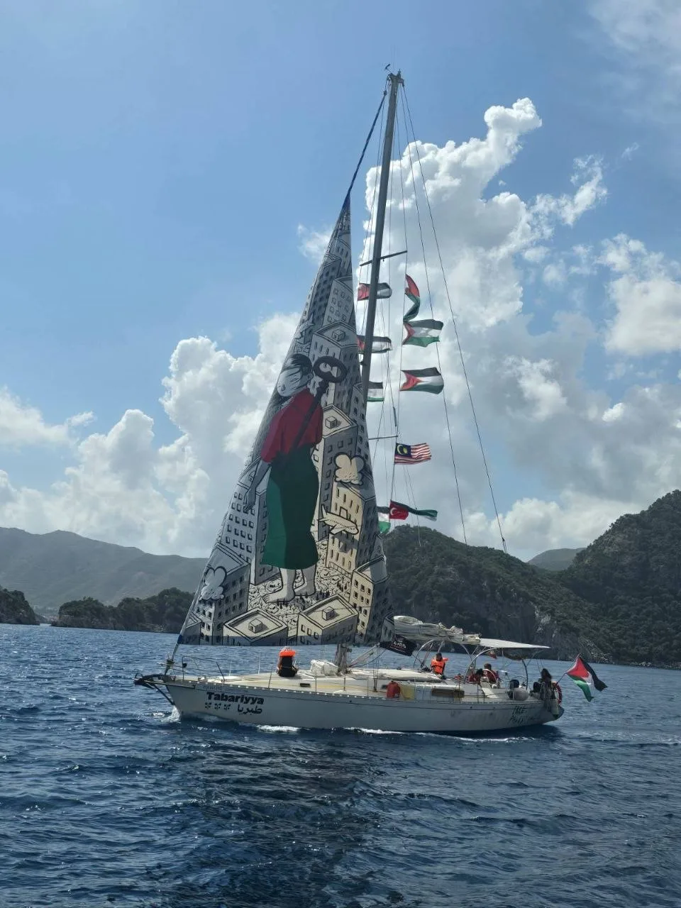 La Flotilla Global Sumud inicia tramo decisivo rumbo a Gaza tras nueva liberación de activistas