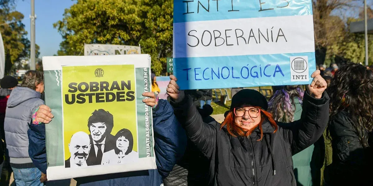 La Justicia ordenó suspender los despidos y el cierre de servicios en el INTI