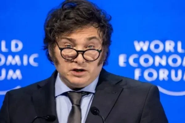 Milei expone en el MALBA sobre empleo y crecimiento en medio de tensiones internas en su espacio político