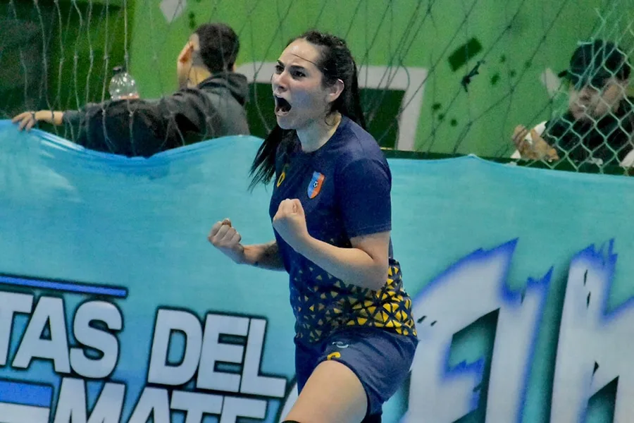 Municipal y Camioneros afianzan su lugar en la pelea por los play off de futsal femenino