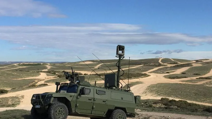 Navantia y Urovesa colaboran para modernizar 100 todoterrenos Vamtac con tecnología táctica avanzada