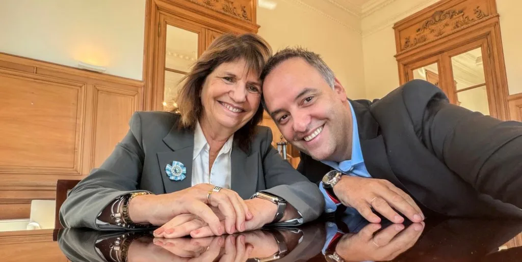 Patricia Bullrich presentó su declaración jurada antes que Manuel Adorni y presiona a oficialismo