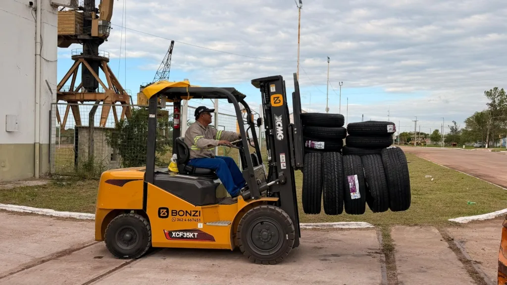 Puerto de Barranqueras recibió 1.640 cubiertas importadas desde China