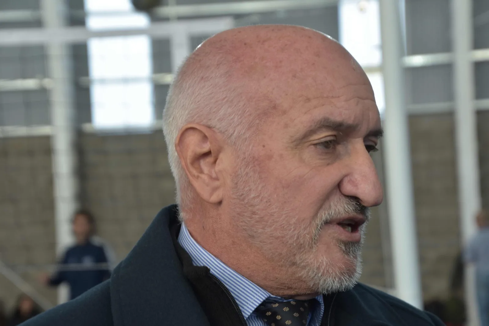 Recortes presupuestarios paralizan obras y afectan a la UNICEN, advierte su rector