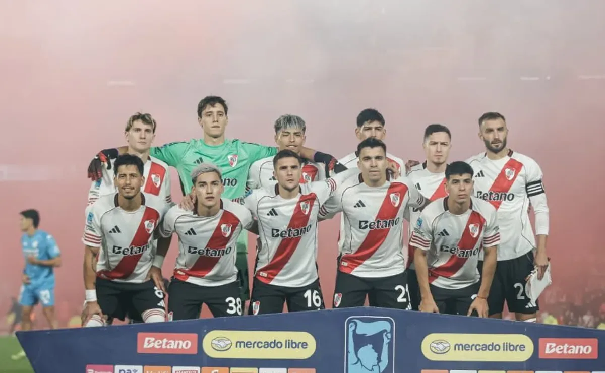 River cayó ante Atlético Tucumán y los puntajes reflejan una actuación desigual en el Monumental