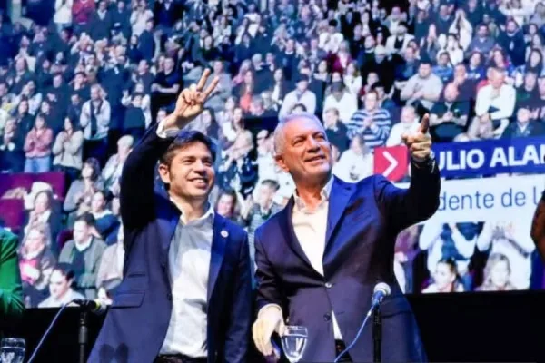 Tensión en acto de Kicillof en La Plata por reclamos de “Cristina Libre