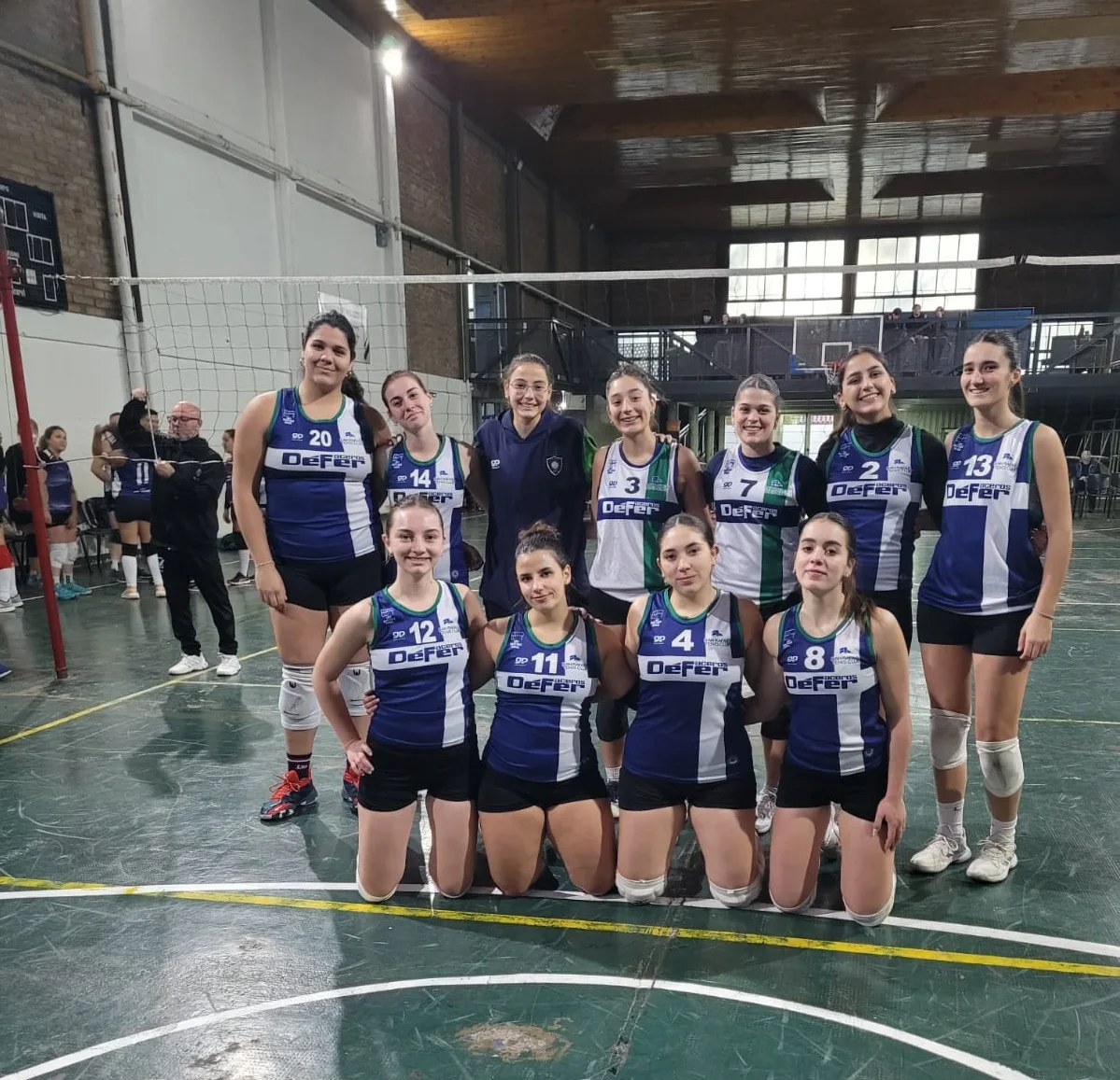 UTN A consolida su liderazgo con triunfo contundente en el Torneo Anual de vóley