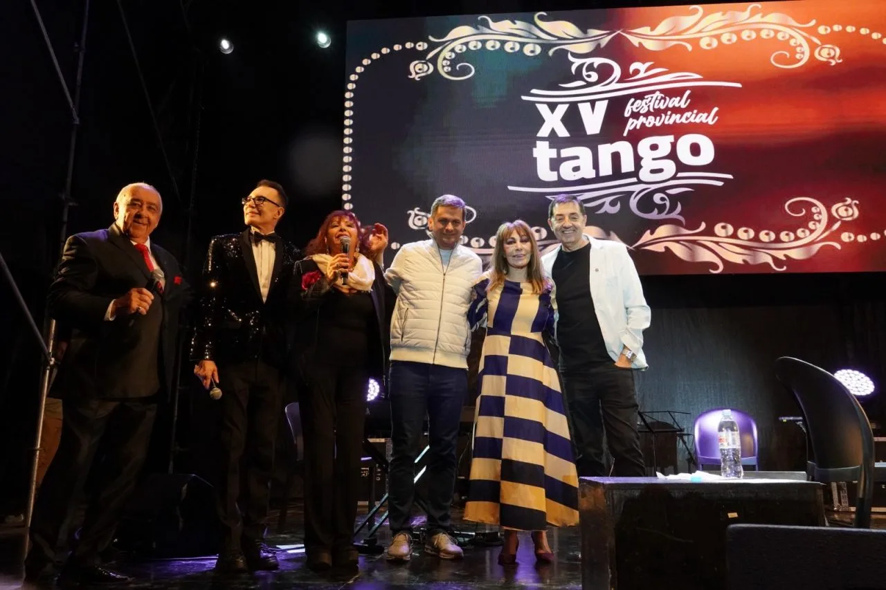 Zárate celebró la XV edición del Festival Provincial del Tango en el Parque Urbano