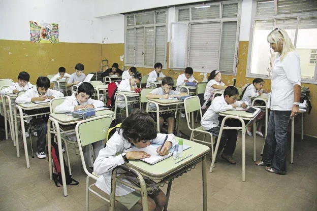 Alumnos de primaria alcanzan su mejor nivel en Lengua en una década según Pruebas Aprender 2025