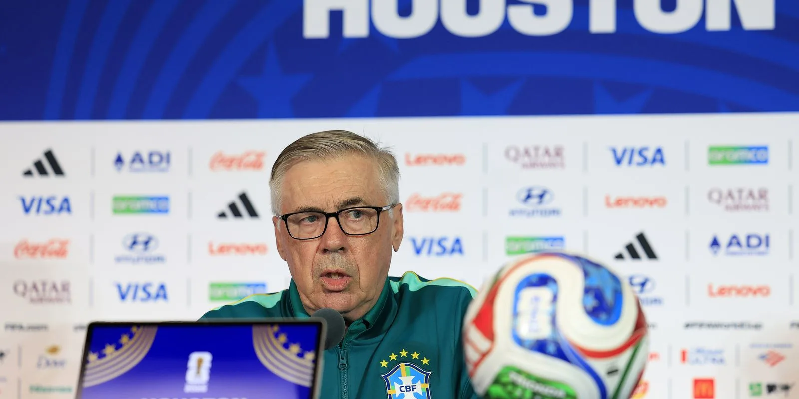 Ancelotti mantiene el misterio sobre la alineación de Brasil para enfrentar a Japón en el Mundial