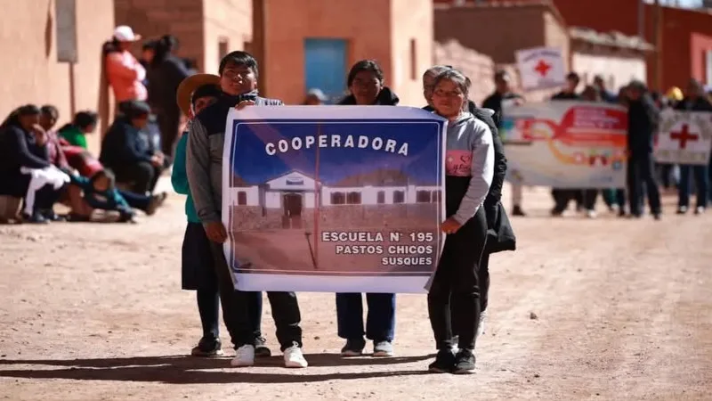Anuncian obra histórica de agua potable para Pastos Chicos durante sus fiestas patronales