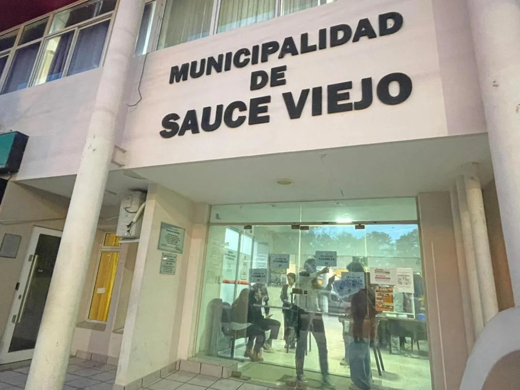 ASOEM cuestiona gasto en servicios externos y pide invertir en maquinaria propia en Sauce Viejo