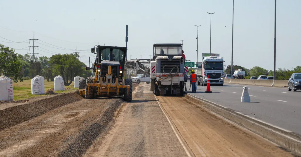 Avanza la ampliación con cuarto carril en la Autopista Buenos Aires-La Plata