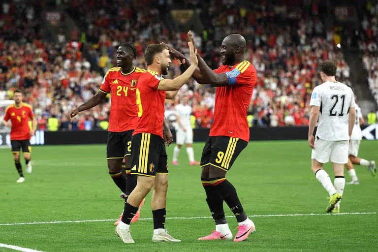 Bélgica y Egipto avanzan en el Mundial mientras Irán espera resultados para seguir en carrera