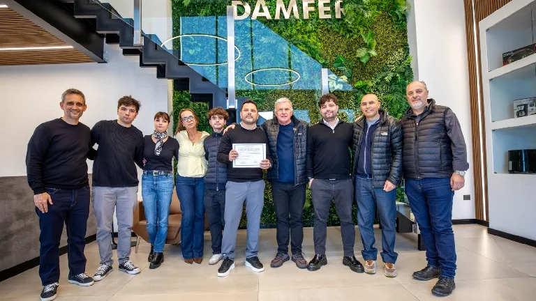 Berazategui entregó la habilitación oficial a la empresa Damfer en el Polo Hudson