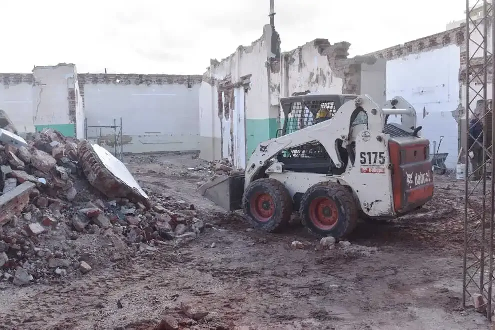 Comenzaron las obras de ampliación y modernización en la Escuela Julio A. Roca de Cosquín
