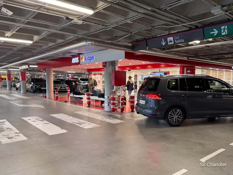 Cómo funciona la retención en tarjeta al alquilar un auto sin franquicia en España