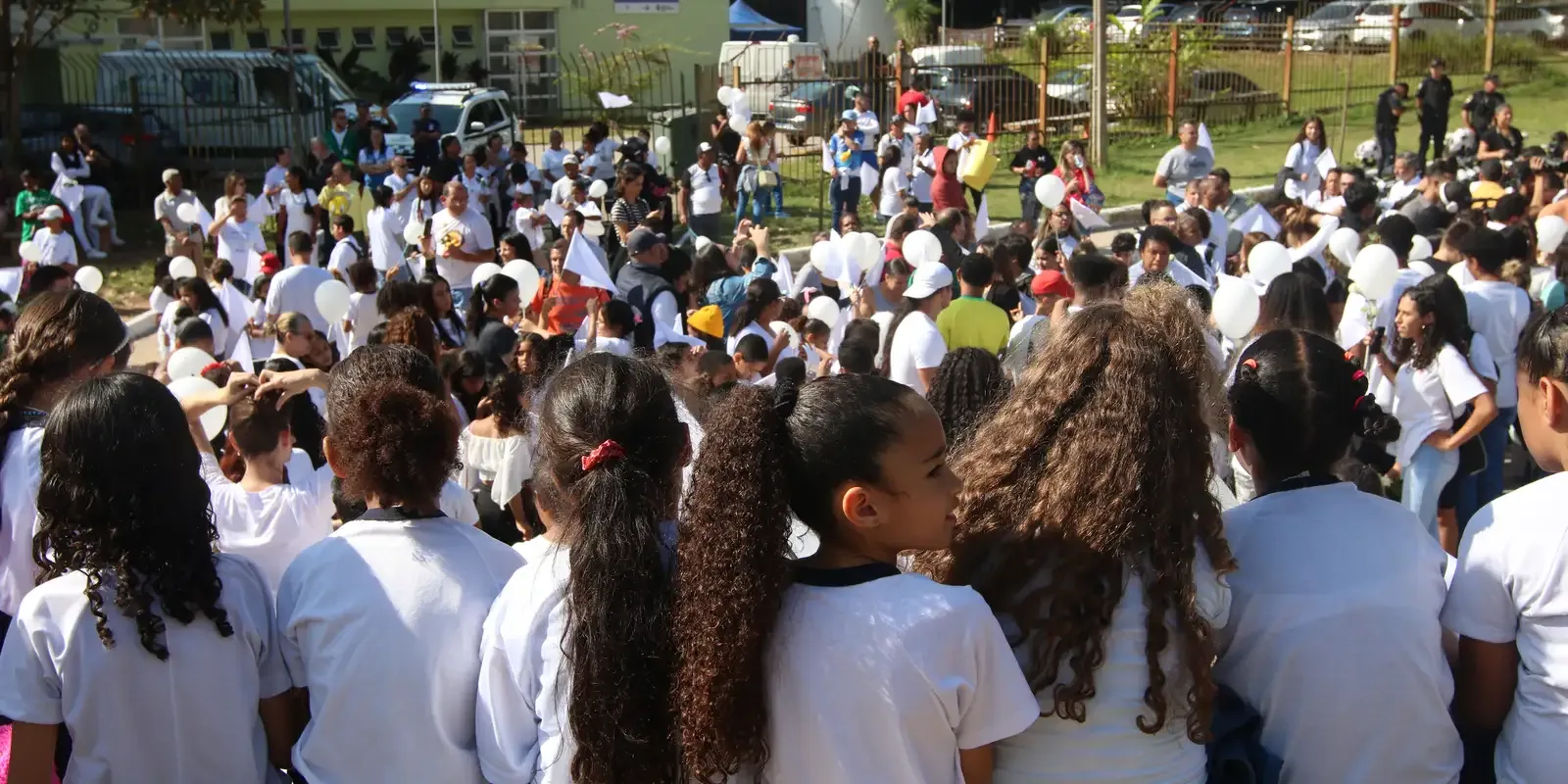 Congreso aprueba incluir educación política y derechos de ciudadanía en la escuela básica