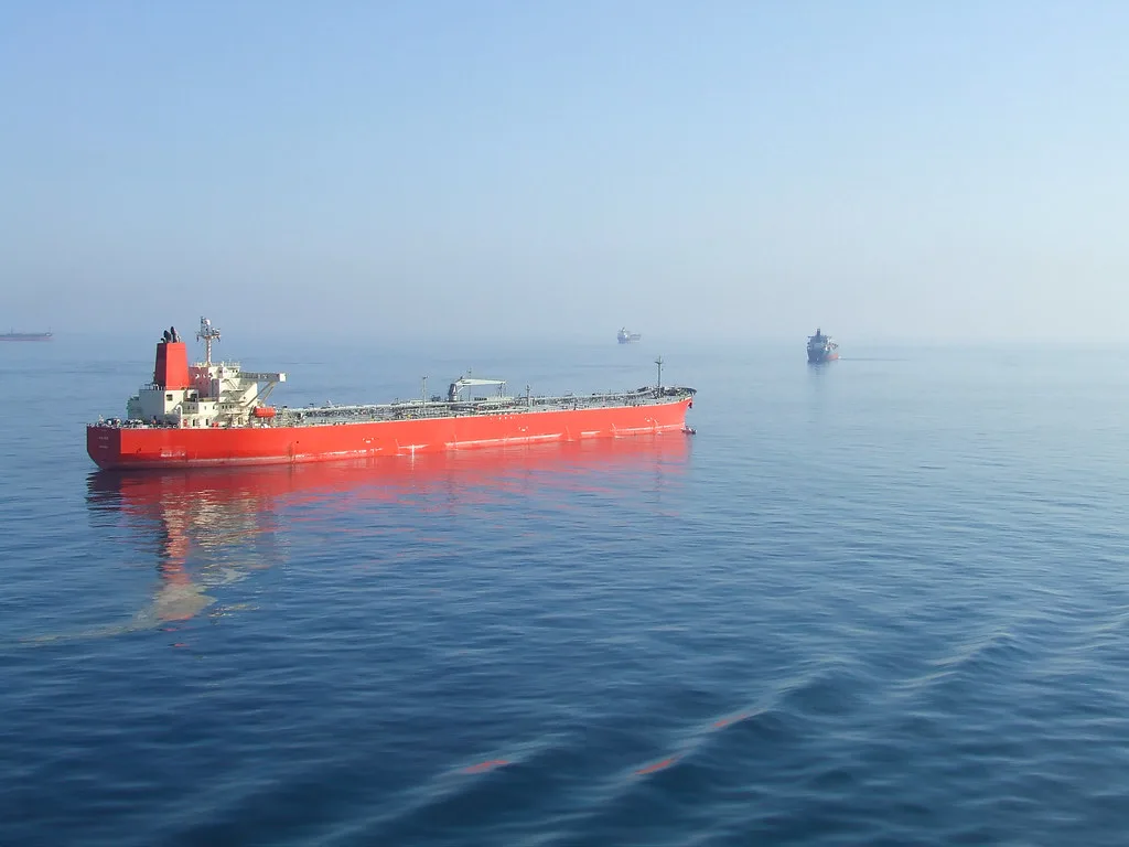 El Brent supera los 96 dólares tras nuevos ataques entre Israel e Irán y tensiona el mercado petrolero