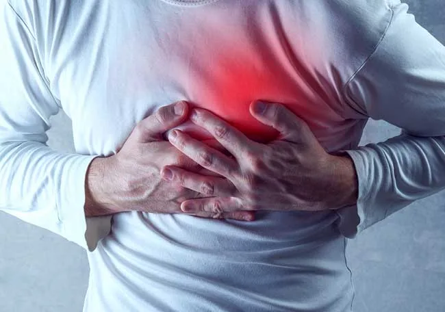 Fernando Gago fue operado tras un infarto agudo de miocardio en Santiago de Chile