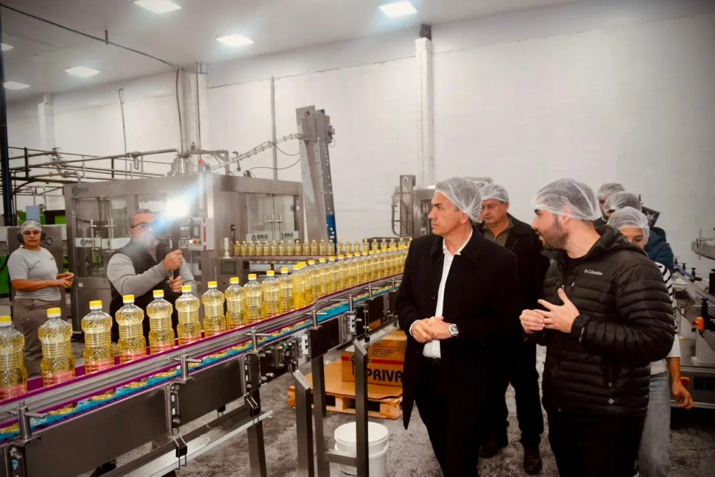 Inauguran planta de envasado de aceites que impulsa empleo e industrialización en Chaco