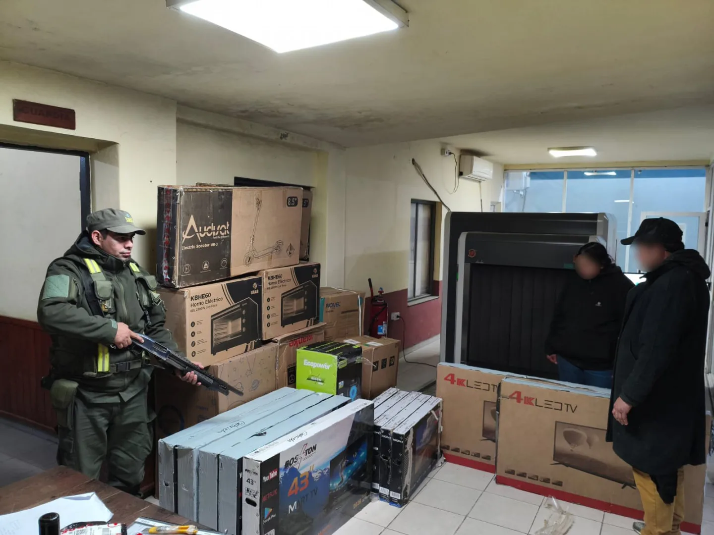 Incautan mercadería extranjera valuada en más de 63 millones de pesos en operativos en Formosa
