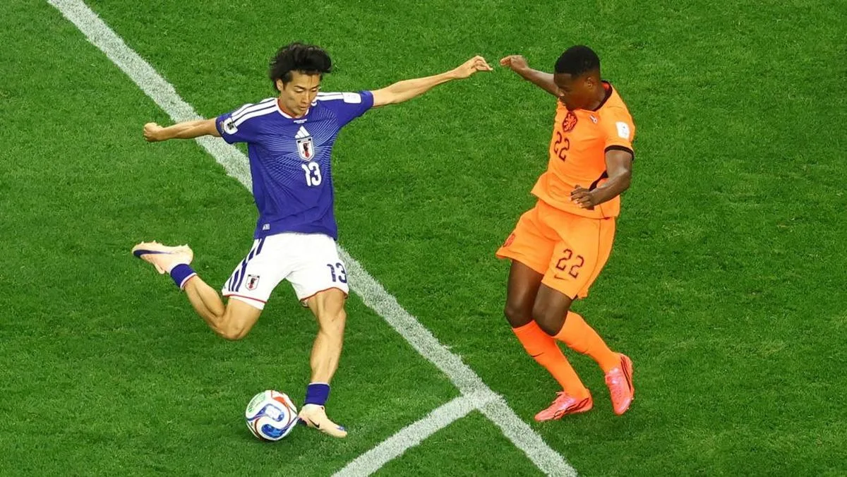 Keito Nakamura marca gol en Mundial sin usar espinilleras durante empate de Japón