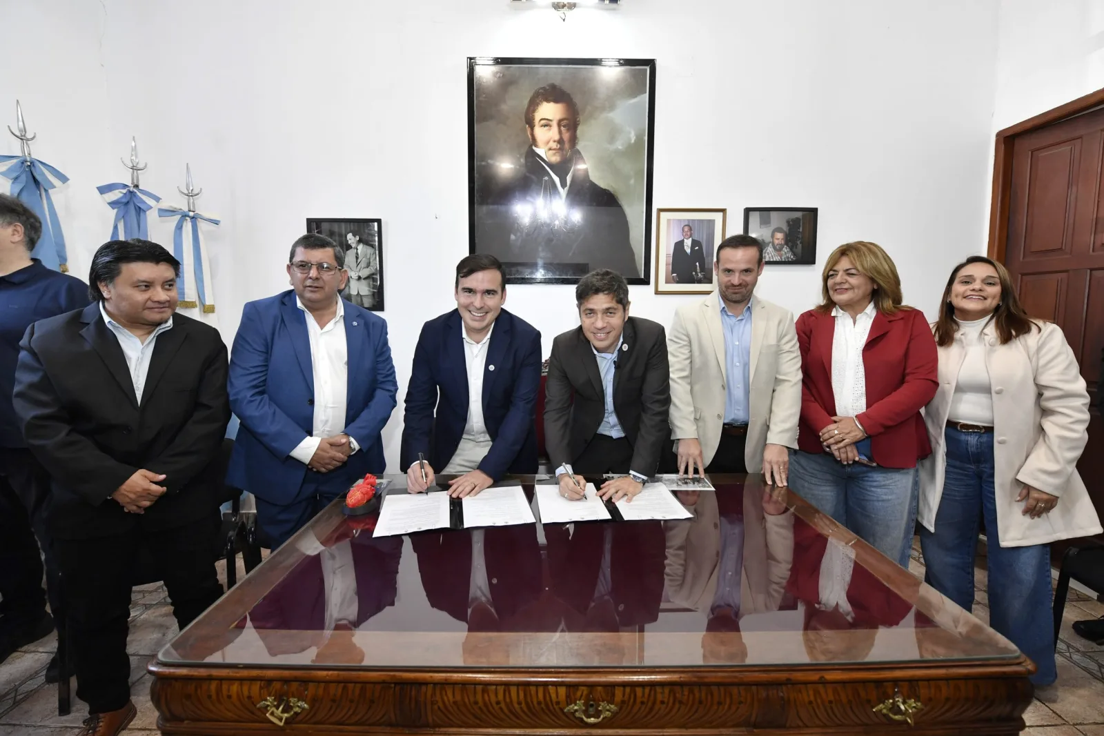 Kicillof y Valdés firmaron convenios para fortalecer la cooperación productiva y agraria
