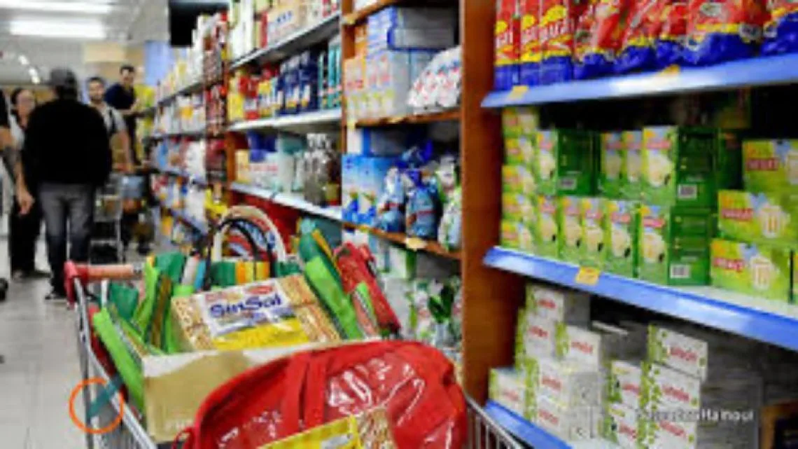 La baja en algunos precios refleja caída del consumo más que una mejora real en el costo de vida