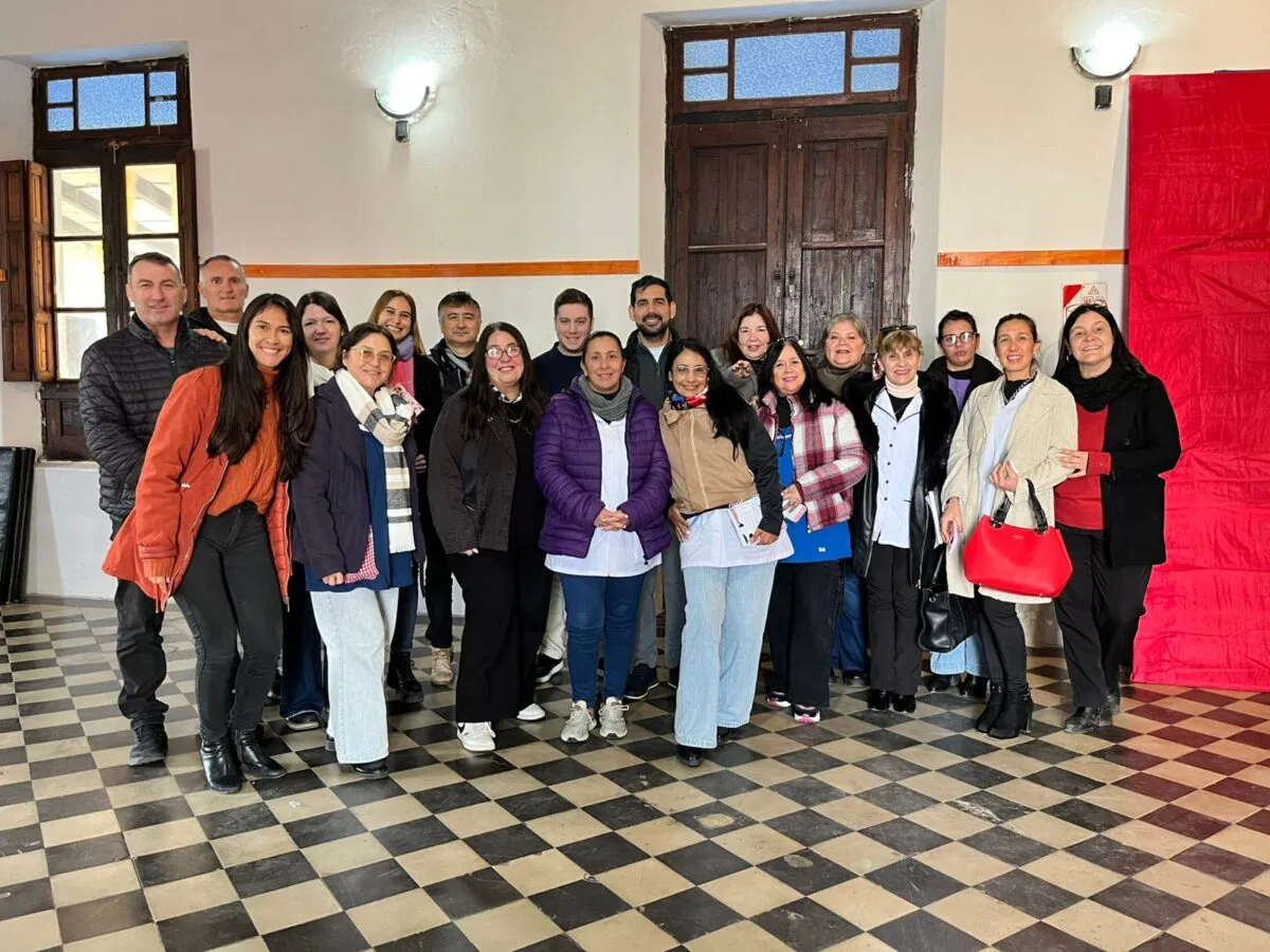 La Municipalidad de Las Toscas entregó fondos del FAE a quince escuelas y anunció nuevas inversiones