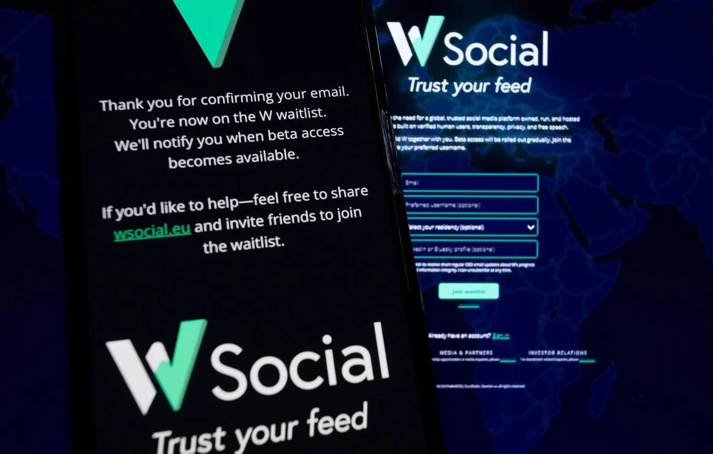 La red social europea W abre su plataforma pública para competir con X de Elon Musk