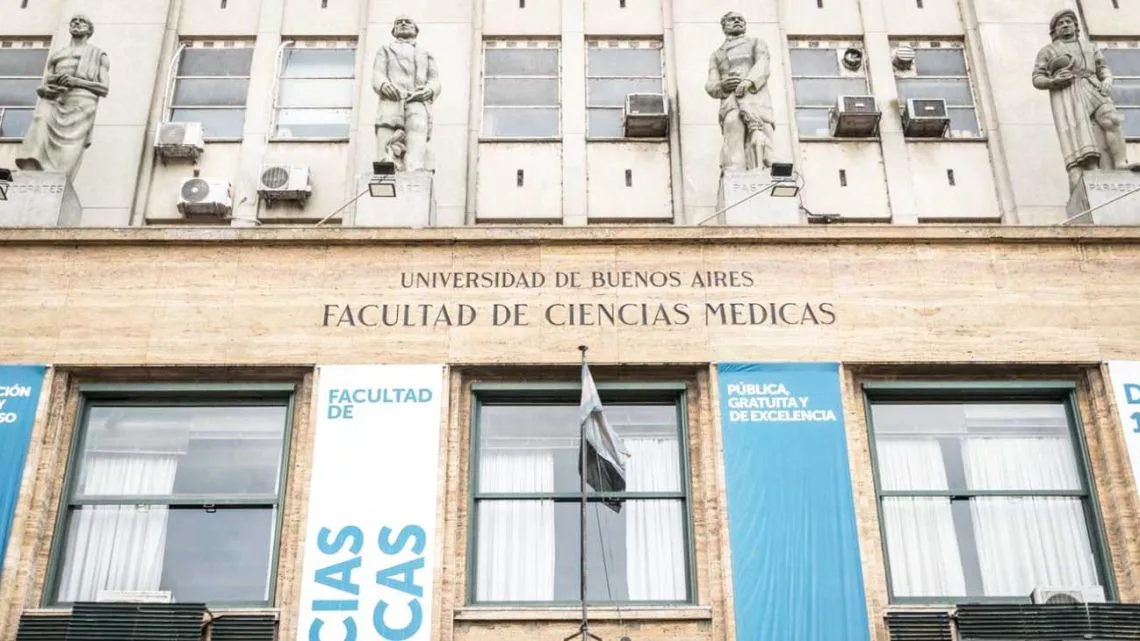 Las universidades lideran la confianza institucional en Argentina, mientras el Congreso se ubica al final