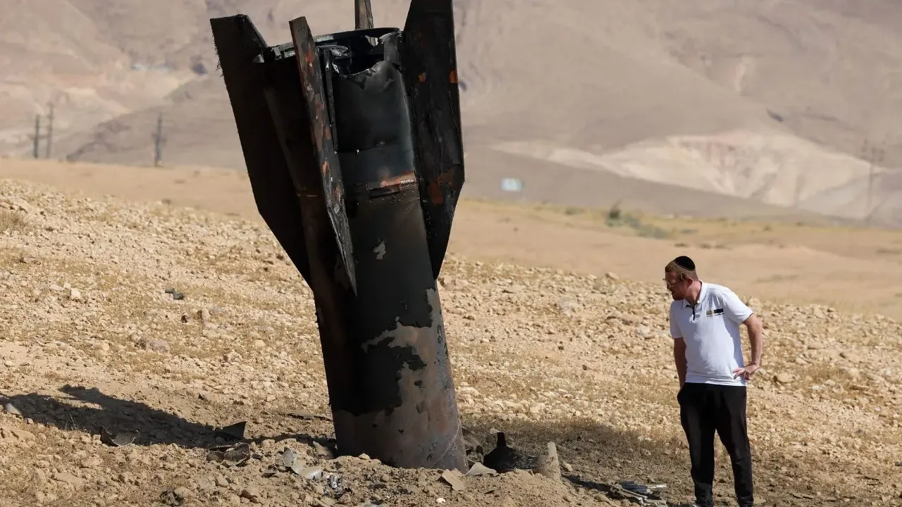 Los hutíes respaldan los ataques de misiles iraníes contra Israel y llaman a la unidad regional