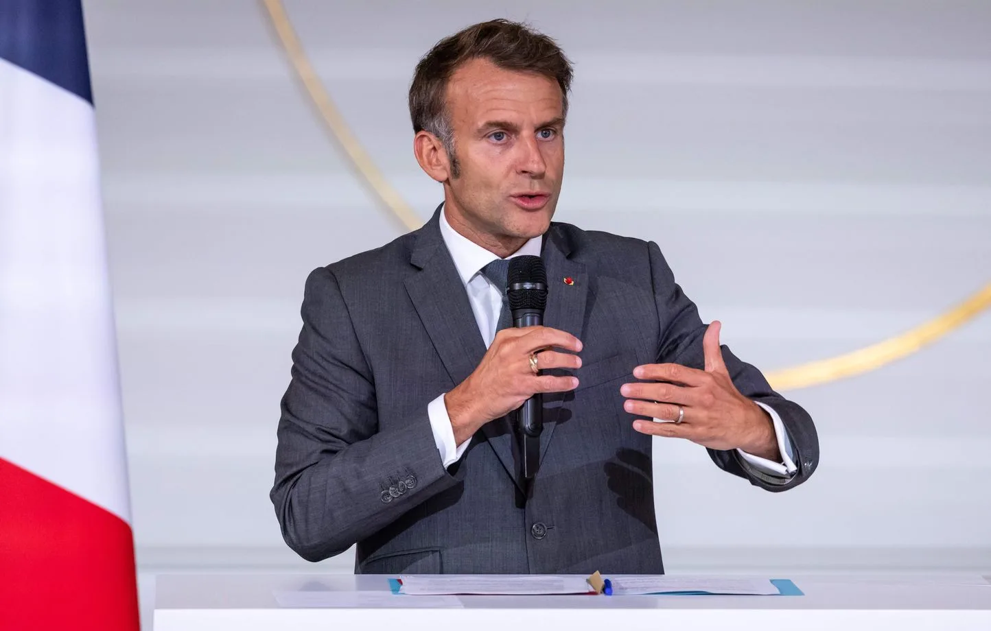 Macron busca fortalecer el apoyo del G7 a Ucrania en medio de tensiones internas