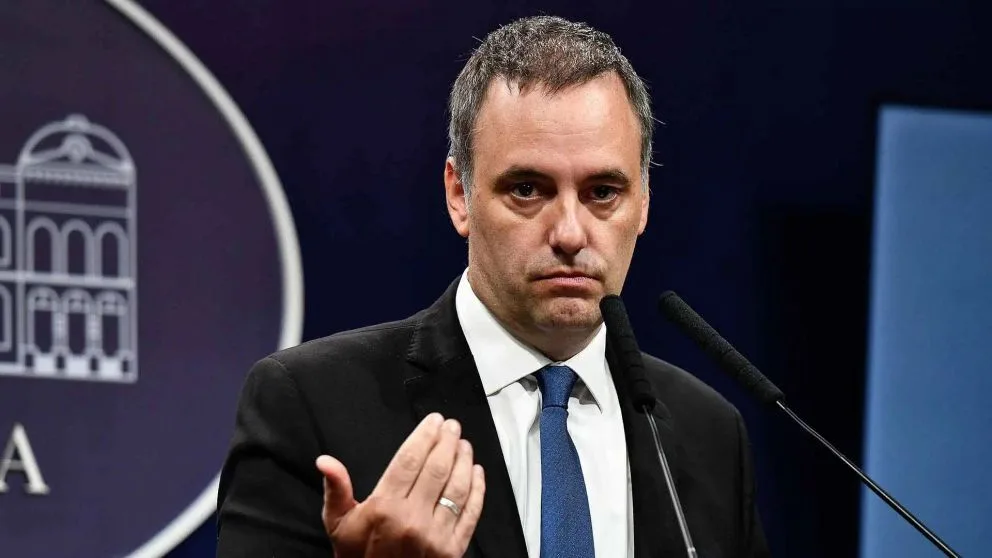Manuel Adorni renunció a su cargo tras ser acusado de enriquecimiento ilícito