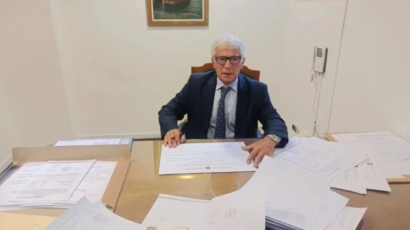 Mariano Cúneo Libarona regresa como decano a la Facultad de Ciencias Jurídicas de UMSA