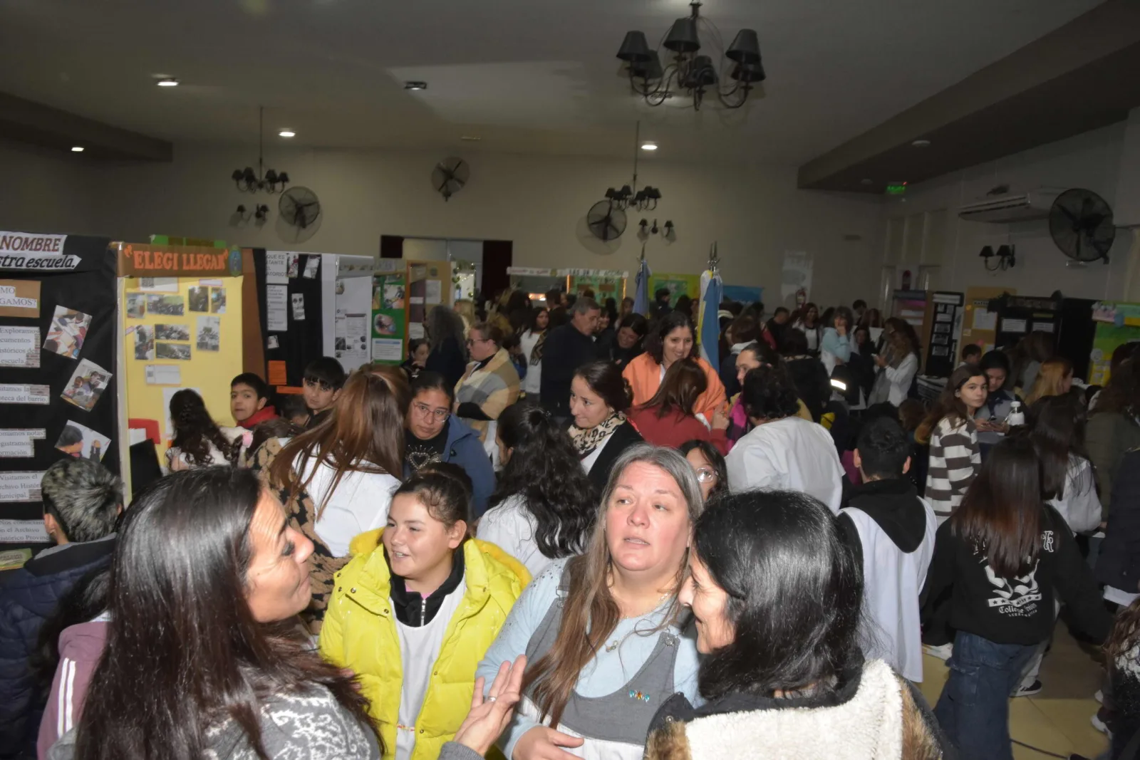 Más de 40 escuelas participaron en la Feria Distrital de Educación, Arte, Ciencia y Tecnología en Olavarría
