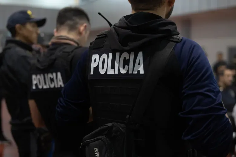 Mendoza ajusta el uso de armas en la policía y establece nuevos criterios para intervenir