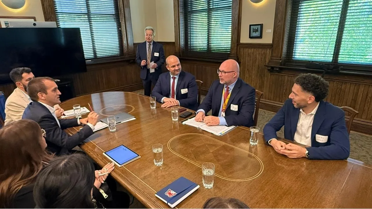 Mendoza impulsa inversiones en Canadá para expandir el desarrollo energético en Vaca Muerta